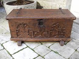 Coffre Ancien En Bois Sculpte 17eme Coffre sculpté, vénétie , 17eme siecle. coffre ancien en bois sculpte 17eme