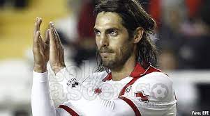 Joaquín larrivey (doğum 20 ağustos 1984), arjantin'li futbolcudur. Afa Larrivey Y El Recuerdo De Su Paso Por Huracan