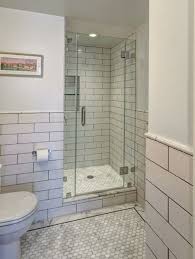 Metro Fliesen Bad Eine Trendige Und Doch Zeitlose Entscheidung Furs Badezimmer House Bathroom Designs Bathroom Glass Wall Best Bathroom Tiles