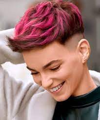 Per riparare i capelli colorati grazie alle proprietà della ceramica e alle . Tagli Capelli Corti Inverno 2022 In 160 Immagini