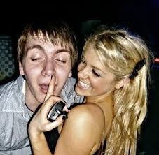 Simone Burke's Instagram, Twitter & Facebook