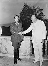 Tito, yugoslavya halkını birlik, beraberlik tito, devlet yönetiminde milliyetçi olduğu kadar, komünist rejiminin ideolojisini de kabullenmekle, komünist sovyet rusya karşısında bağımsız bir tutum içine girdi. Josip Broz Tito Wikipedia