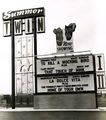 Pull up, roll down your windows and enjoy favorites like alfred hitchcock's the birds. Memphis Summer Drive In Is A Cultural Icon It S Also A Safe Place To Escape The Pandemic Blues