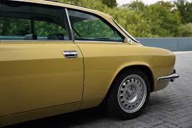 Image result for Giallo 1975 Alfa-Romeo