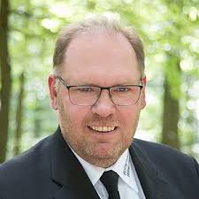 Bestattungen Bernd Braun & Bestattungsinstitut Falkenstein, e.Kfm., Inhaber  Bernd Braun in 59955 Winterberg, Hellenstr. 16