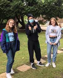Thank you to our crew, our team, and everyone else who helped us along the way. Harry Styles Updates Auf Twitter Harry With Fans Today August 16 2020
