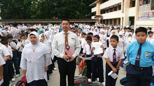 Merujuk kepada seksyen 18, akta pendidikan 1996 (akta 550) menyatakan bahawa sebagai sebahagian daripada kurikulum kebangsaan, maka pelaksanaan kokurikulum di sekolah adalah wajib. Sekolah Kebangsaan Seksyen 9 Kota Damansara