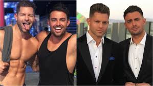 'mean girls' star jonathan bennett engaged to boyfriend jaymes vaughan. Mean Girls Jonathan Bennett Is In Love With Tv Host Jaymes Vaughan Meaws Gay Site Providing Cool Gay Stories And Articles