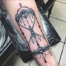 114 Irresisitble Tattoos For Women Hourglass Tattoo Tattoos For Women Tattoos