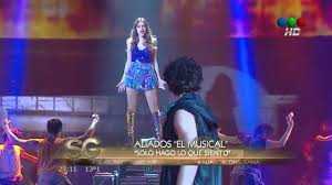 Las fotos del show de oriana sabatini en vorterix, con una invitada especial: Solo Hago Lo Que Siento Oriana Sabatini Julian Serrano Shazam