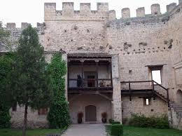 Pedraza is a municipality in spain, located in the province of segovia in the autonomous community of castile and león. Interior Del Castillo Pedraza Segovia