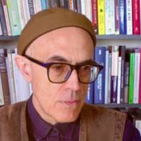 PDF) Pastiche and Deformation of History in José Luis Garci's Asignatura  pendiente