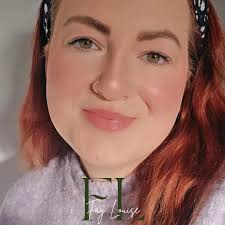 Hey everyone, newly engaged wanting to get married within next 18 months!  crazy I know can anyone recommend any good photographers please?! Xx