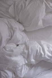 Pin By Jlo On Good Morning Messy Bed Wallpaper Iphone Quotes Songs Bed