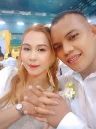 Ito lang ulam ko ngayon Ganun paman biyaya pa rin ito Na dapat natin  pasalamatan sa diyos