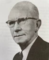 Oviedo memorial building construction and history