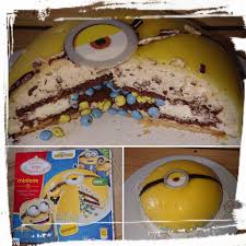 Minion kuchen backen deutsch with english subtitles minion. Minions Bananen Schoko Pinata Torte Zuckerwelt Im Test