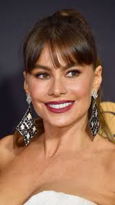 While at an appointment for her son manolo in 2000, a doctor convinced her to get her thyroid checked, and she was later diagnosed with thyroid. Das Tragische Leben Von Sofia Vergara