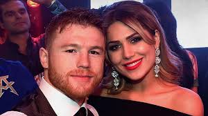 Esto como parte del millonario contrato ya mencionado el cual incluye las próximas diez. Canelo Alvarez Ellas Son Las Mamas De Sus Cuatro Hijos Futbol Total