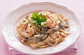 Tapi ada jugak yang request nak yang kuah putih (carbonara) dan kuah merah (bolognaise). Resepi Spaghetti Carbonara Lemak Berkrim Dan Sedap