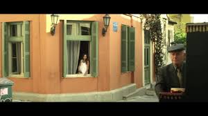 Every day you would widen your vocabulary with 10 new words using games and cards. An 2012