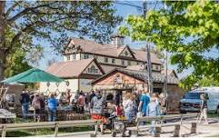 Sunday at Sandwich Market