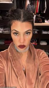 Kourtney kardashian arrives at nobu in malibu 04/07/2021. Kourtney Kardashian Gets Ready To Ring In The New Year With New Festive Selfies Readsector