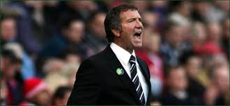 Graeme souness has labelled luis suárez's bite on branislav ivanovic as 'embarrassing', saying the striker is making it hard for the club to keep him. League Managers Association Graeme Souness