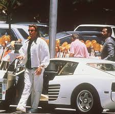 The plot did not need to have such complicated dialogue and the characters. Ferrari Testarossa Aus Miami Vice Zu Verkaufen Stern De