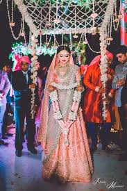 Pinterest Bhavi91 Indian Wedding Bride Indian Bridal Wear Indian Wedding