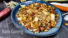 How to Make Bami Goreng: Indonesian Pan-Fried Noodles Recipe ...