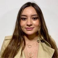 Paula Posada's Instagram, Twitter & Facebook