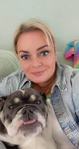 On top of a table to have a better view!