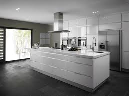 That's why we've only selected floor tiles that are extremely durable are easy to clean and will suit any interior or style. Modern White Kitchen With Grey Floor Novocom Top