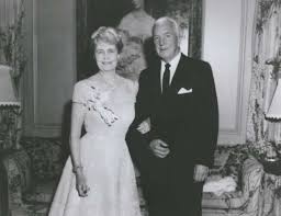 September 1973) var en amerikansk forretningskvinne, sosialt , filantrop og eier av general foods , inc. Gay Influence Herbert May