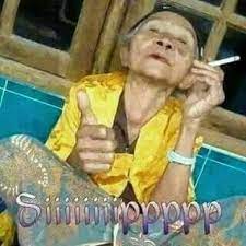 Bentuk fisik si janda bolong. Waaah Manuk Mbah Kakung Ise Joss Sampe Mbah Putri Mu Kewalahan Lho Mmm Semuanya Lucu Sms Lucu Gambar Lucu Olahraga