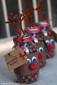 40 Easy And Creative Christmas Decoration With Jars And Bottles Mason Jar Christmas Gifts Christmas Jars Mason Gifts