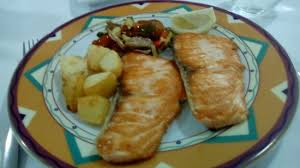 Su restaurante brinda a sus comensales platos de la cocina regional y además cuenta con salones para bodas y. Restaurante Restaurante Balneario De Benito En Albacete