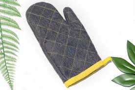厚棉羊毛氈隔熱手套 廚房用品 羊毛氈保溫手套 阻熱手套 灰色黃色 omhandmade 廚房用具 pinkoi