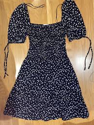 Toss your shopping wish list, because these 17 new topshop dresses change everything. Topshop Square Neck Floral Smocked Dress Women S Fashion Dresses Sets Dresses On Carousell