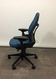 Leap v2 upholstered office chair. Steelcase Leap V2 Black Frame With Blue Fabric