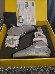 Nike Air Mag Back To The Future For Sale Nike Mag Latest Nike Mag For Sales Nike Nikemag In 2020 Nike Mag Nike Air Mag Nike Air Huarache