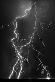 Black And White Lightning Strike C O L O U R World Want More Black Check Out My Blog C O L O U R World Tumblr Com Lightning Photography Lightning Photos Lightning