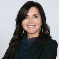 Eloise Lawrence's Instagram, Twitter & Facebook