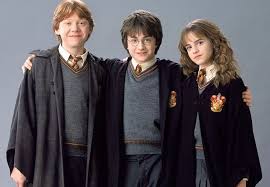 © harry potter and the philosopher's stone / warner bros., heyday films. Hermine Granger Kostum Selber Machen Diy Ideen Maskerix De Harry Potter Costume Harry Potter Diy Harry Potter Cosplay