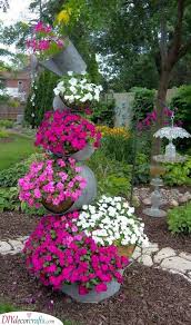 Concrete flower bed edging has been around for some time now. Simple Flower Bed Ideas 25 Lovely Garden Bed Ideas