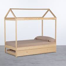 Aus einfache kantholz und bretter, habe ich erste mal selbst gebaut nach eigene entwurf und ohne fachmanische maschinen und ausrüstung. Bett Haus Aus Holz Mit Ausziehbarem Gastebett Neus Fur Matratze 9cm Themasie Com