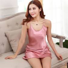 9 sabar banget ngadepi sijoni yg lama keluar, sampe dibolak balik pun gamasalah. Tidur Nyenyak Bukan Hal Sulit Dilakukan Asal 4 Bahan Baju Tidur Ini Kamu Terapkan