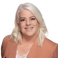 Jessica Ehret's Instagram, Twitter & Facebook