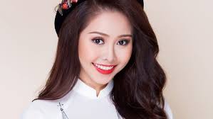 Tường Vi gây ấn tượng bởi nhan sắc ngọt ngào, chuẩn "cô Thắm".